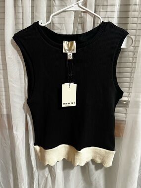 Industry Black Ribbed Sleeveless Top with Cream Hem NWT
